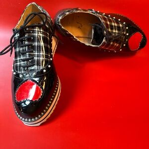 Betsy Johnson for Torrid. Plaid & Floral sneakers. Size 7.5 ww